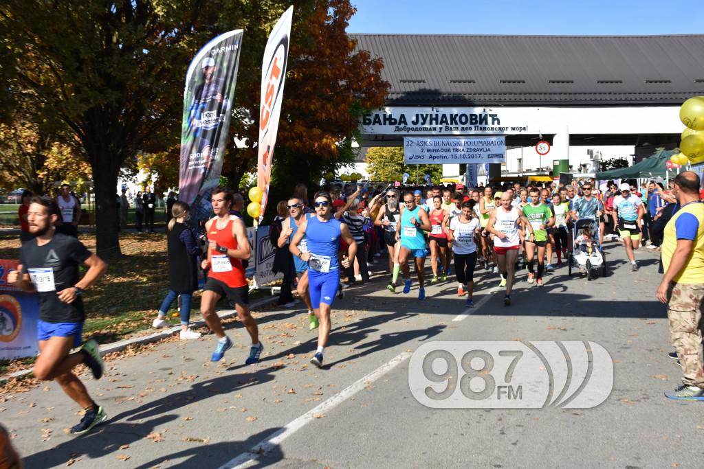 NORA TRKLJA I SEBASTIJAN PUŠ POBEDNICI 22. DUNAVSKOG POLUMARATONA, Apatin 2017 (27)