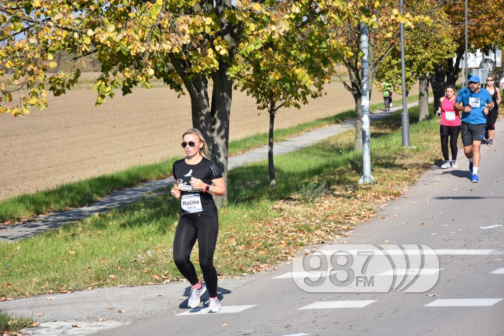 NORA TRKLJA I SEBASTIJAN PUŠ POBEDNICI 22. DUNAVSKOG POLUMARATONA, Apatin 2017 (84)