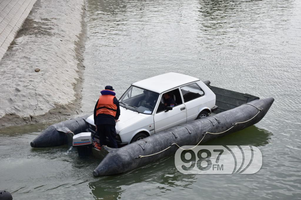 Vezba spasavanja na vodi i pod vodom, ronioci, civilna zastita (18)