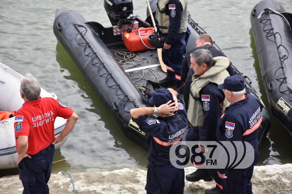 Vezba spasavanja na vodi i pod vodom, ronioci, civilna zastita (22)