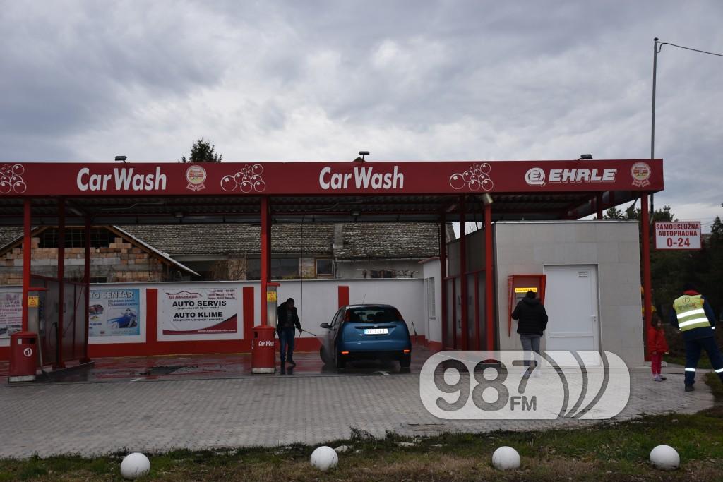 Auto perionica CAR WASH (1)