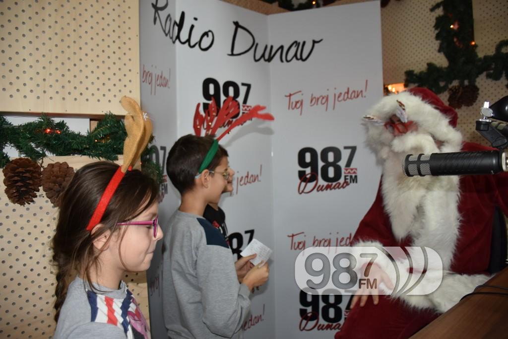 Deda mraz radio dunav, deda mrazov servis za zelje, deca i deda mraz (13)