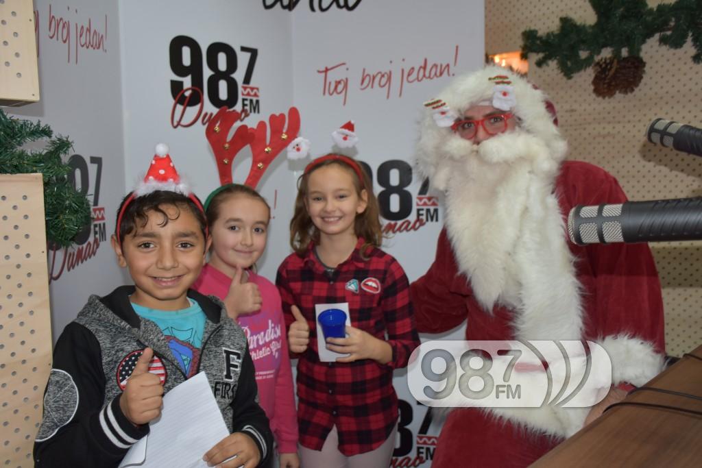 Deda mraz radio dunav, deda mrazov servis za zelje, deca i deda mraz (32)
