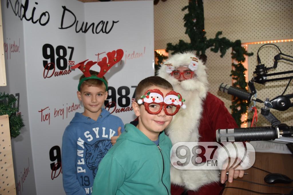 Deda mraz radio dunav, deda mrazov servis za zelje, deca i deda mraz (35)