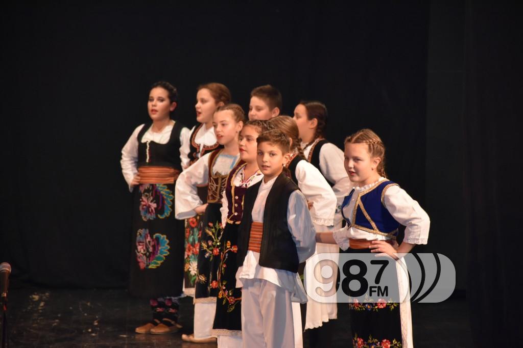 Godišnji koncert GKUD Dunav Apatin decembar 2017, Kud Dunav koncert (19)