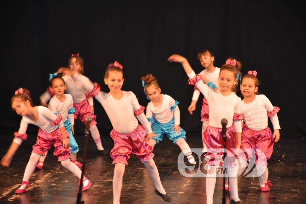 Godišnji koncert GKUD Dunav Apatin decembar 2017, Kud Dunav koncert (28)