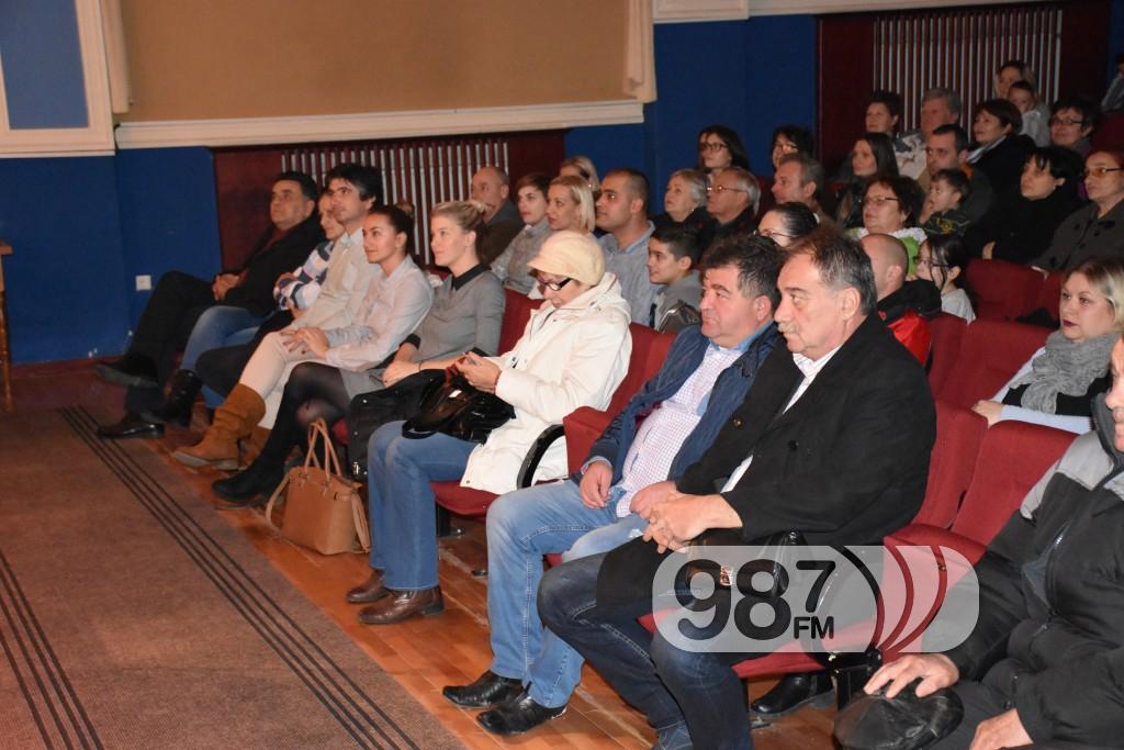 Godišnji koncert GKUD Dunav Apatin decembar 2017, Kud Dunav koncert (47)