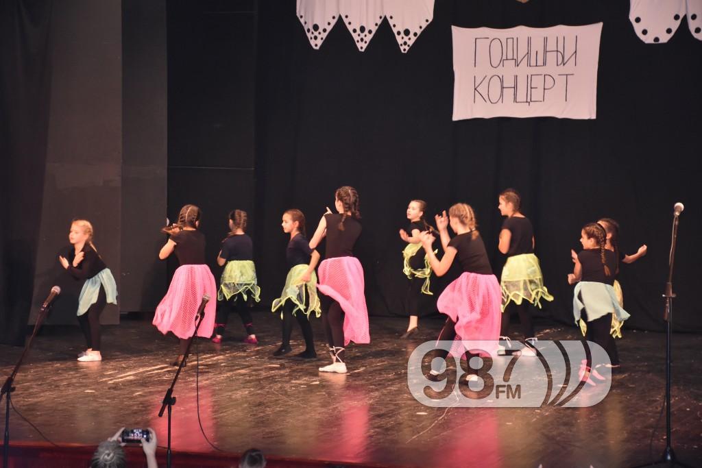 Godišnji koncert GKUD Dunav Apatin decembar 2017, Kud Dunav koncert (6)
