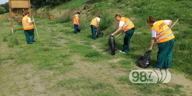 AKCIJA SBB FONDACIJE- OČISTILI IZLETIŠTE TROMEĐA U SOMBORU AKCIJA SBB FONDACIJE- OČISTILI IZLETIŠTE TROMEĐA U SOMBORU