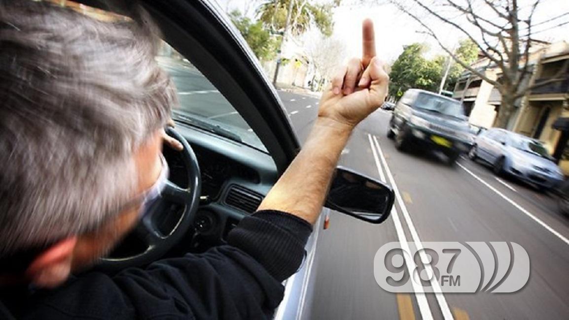 Инспектор дпс. Обгон авто. Дпс перекрыли дорогу. Штраф за движение по обочине. Подрезал автомобиль.